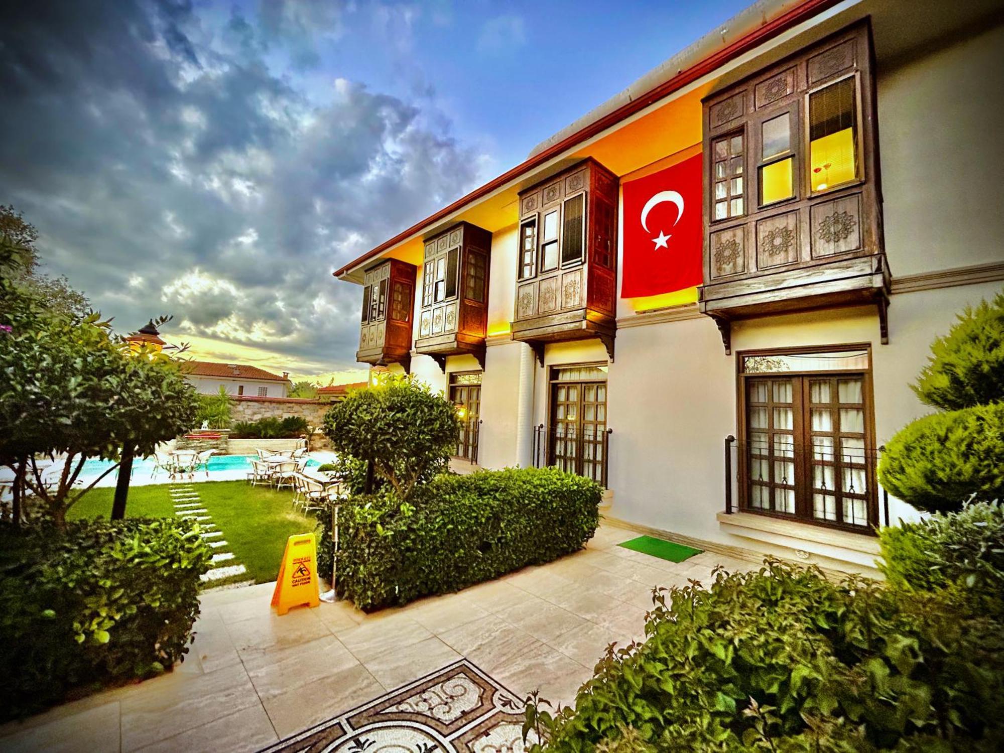 Livia Garden Hotel Сельчук Экстерьер фото